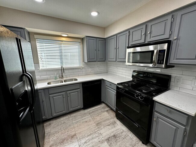 Foto del edificio - 9812 Willers Way