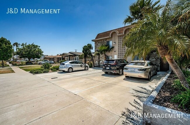 Building Photo - 4620 Hawley Blvd