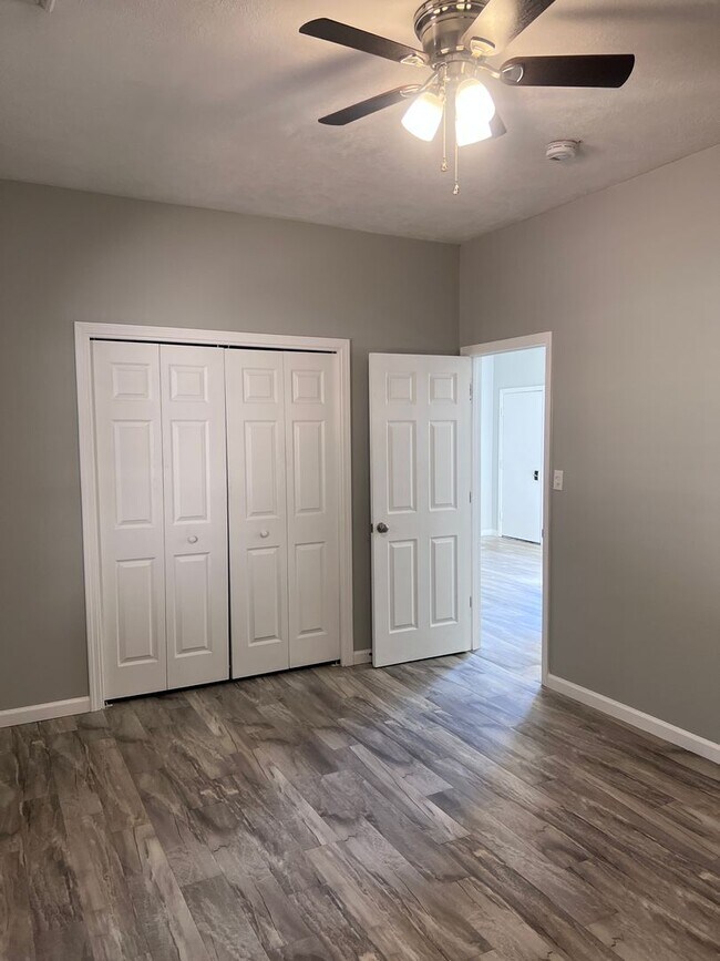 Building Photo - Fully renovated 2 bedroom unit with attach...