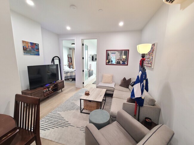 Foto del edificio - 283 S 2nd St