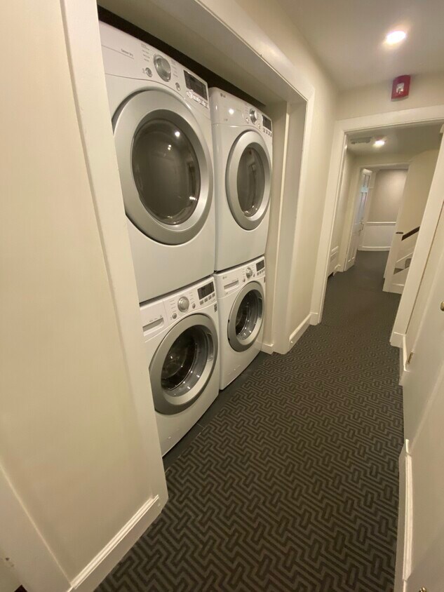Foto principal - 38 Beacon St