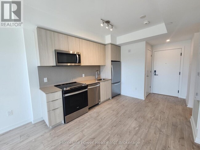 Building Photo - 770 Whitlock Ave