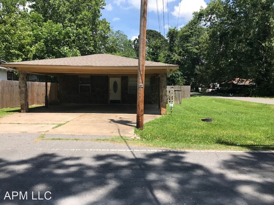 Foto principal - 4 br, 3 bath House - 2819 Dick Taylor