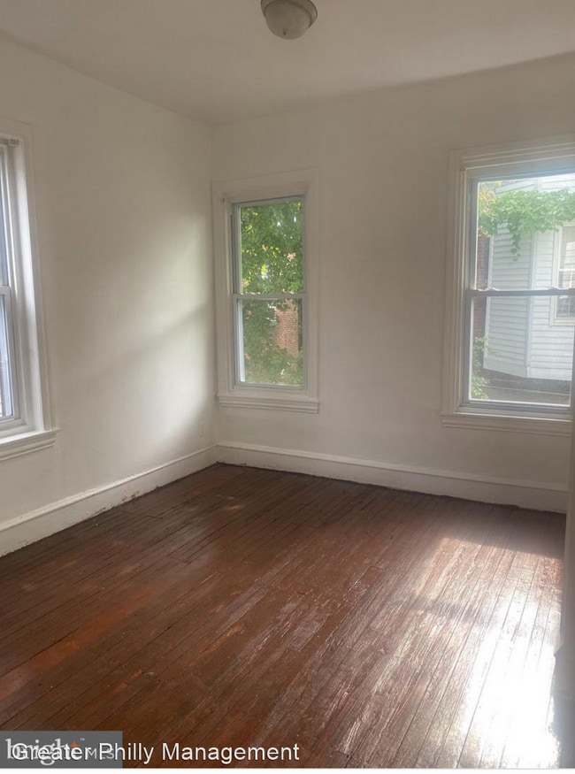 Building Photo - 3 br, 1 bath House - 1533 Newkirk St