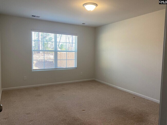 Building Photo - 525 Kirkwall Ct