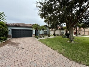 Building Photo - 9368 Via Murano Ct