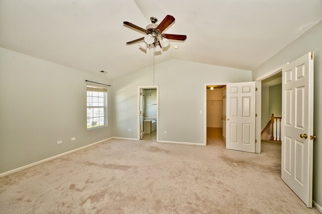 Building Photo - 447 Cardinal Ln