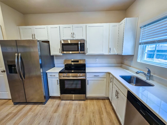 Building Photo - 103 Forest Cir