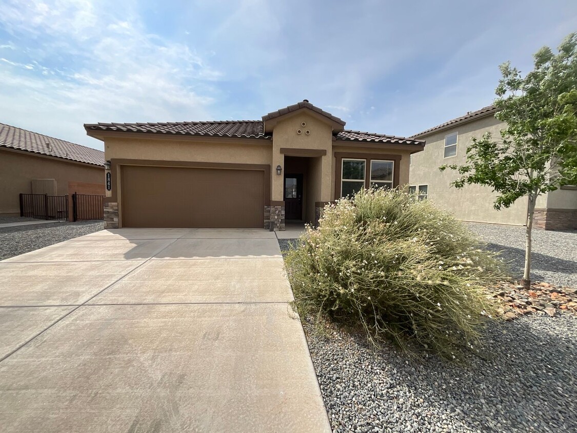 1841 Valle Vista Rd NW, Los Lunas, NM 87031 - House Rental in Los Lunas ...