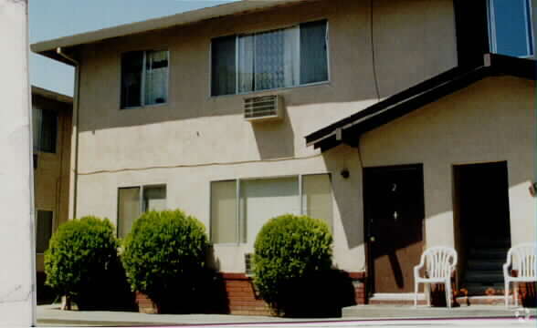Building Photo - 5250 14th Ave