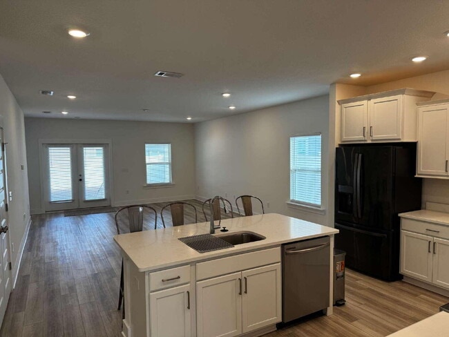 Foto del edificio - 157 Blooming Cv