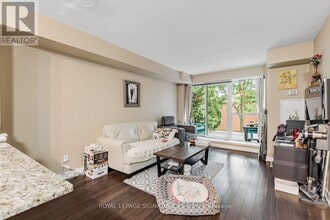 Building Photo - 120-120 Dallimore Cir
