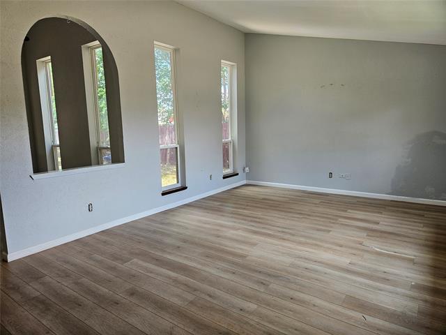Building Photo - 3005 Chisholm Trail