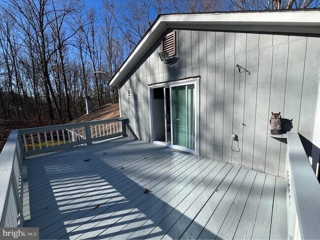 Foto del edificio - 384 Peach Orchard Rd