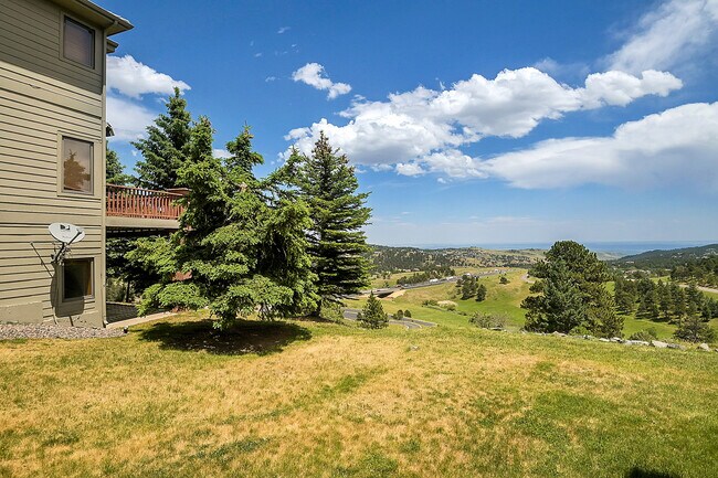 Photo - 556 Ridgeside Dr House