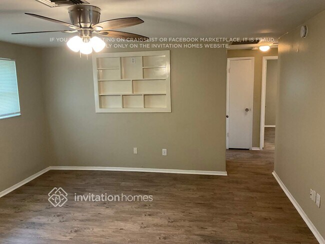 Foto del edificio - 10744 119th St