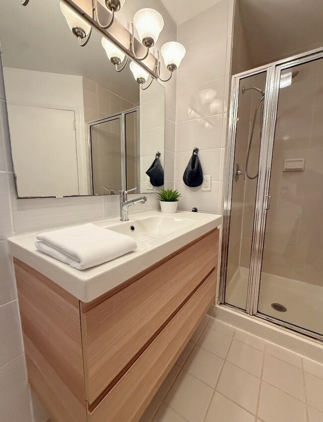 Foto del edificio - 200 Grand Cove Way