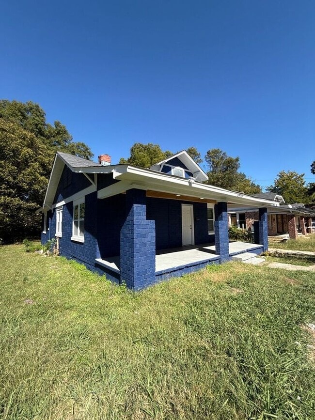 Building Photo - 3408 Bowen Ave