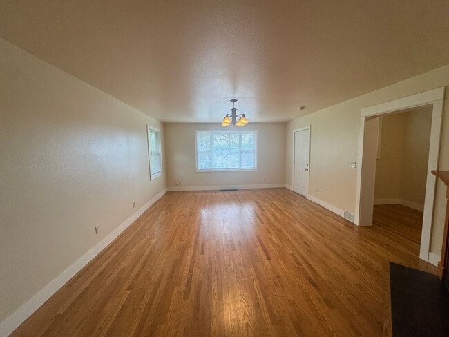 Building Photo - 1735 24th Ave