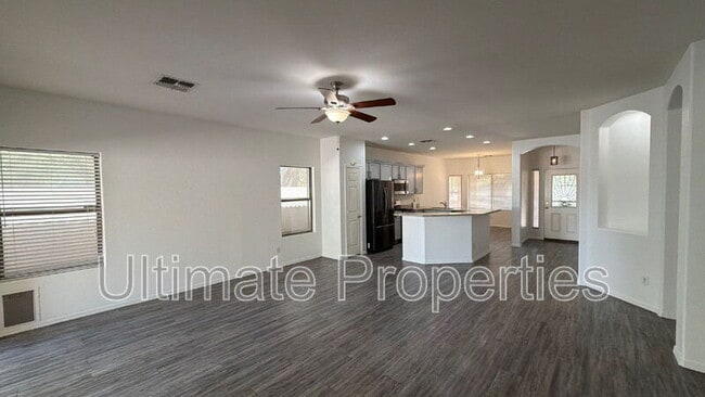 Building Photo - 4252 N Dania Ct