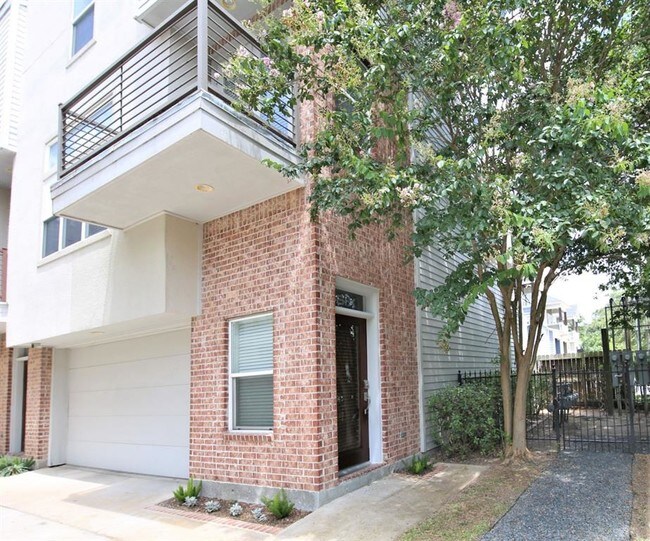 Foto del edificio - 637 Rutland St