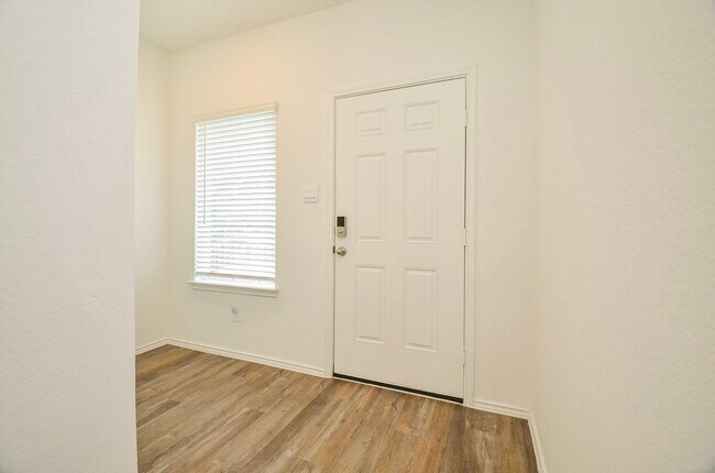 Foto del edificio - 5427 Magnolia Heath Ln