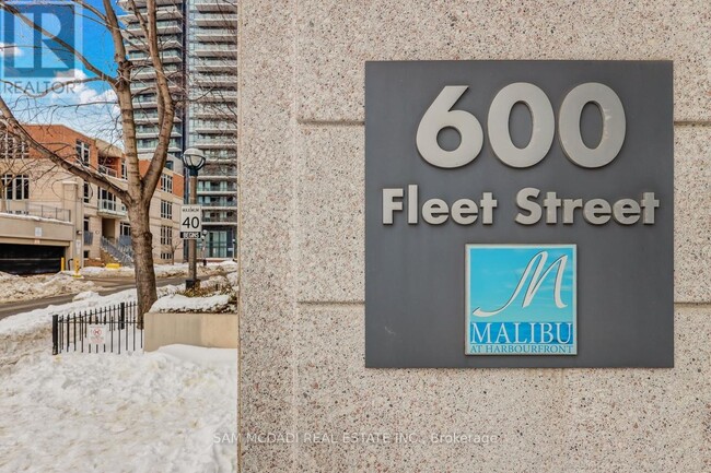 Photo du bâtiment - 600-600 Fleet St