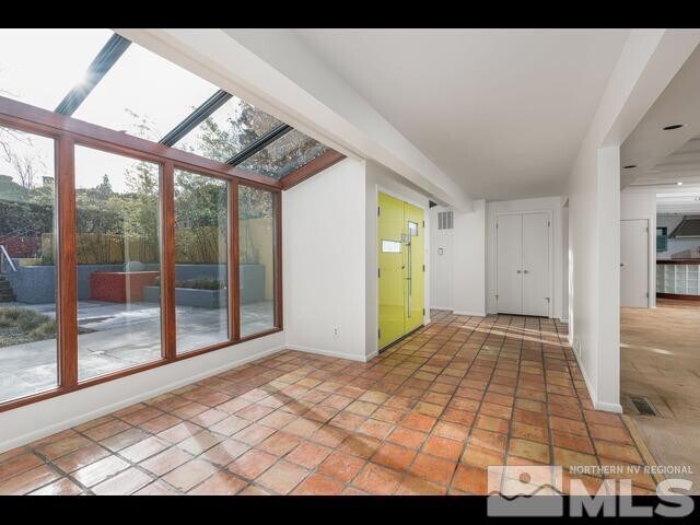 Building Photo - 152 Greenridge Dr