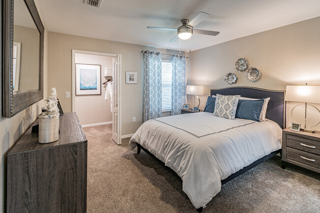Foto del edificio - 1355 Bay Harbor Dr