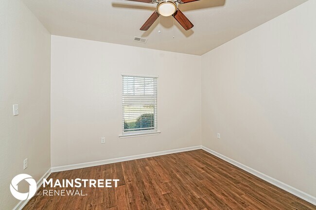 Foto del edificio - 1064 Pilgrim Ln