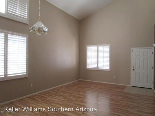 Foto del edificio - 7477 E Sycamore Park Blvd