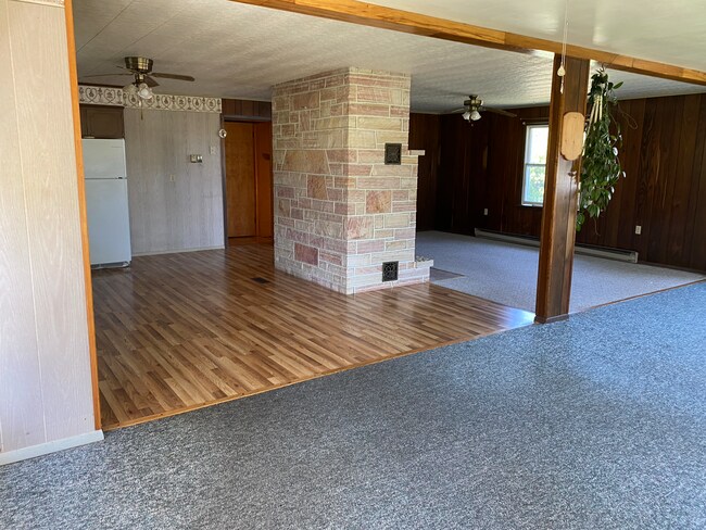 Building Photo - 2683 Apple Way
