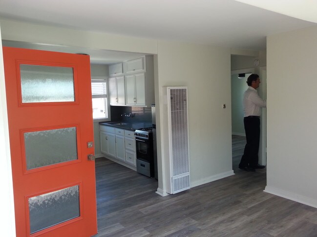 Foto del interior - 2602 Curtis Ave