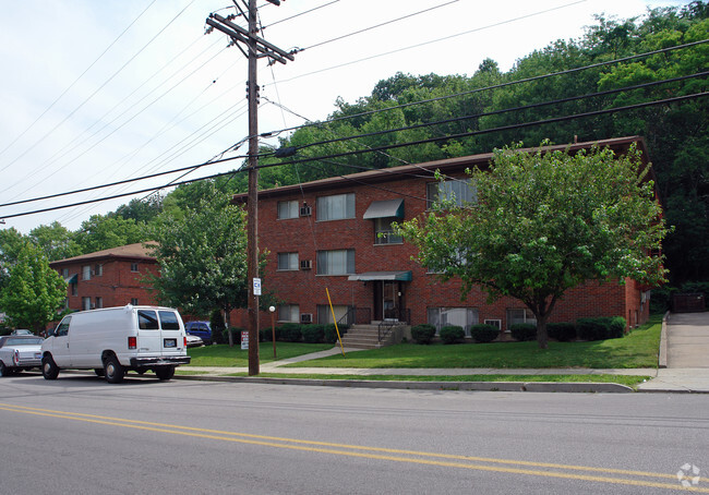 Building Photo - Highland Manor Apartments