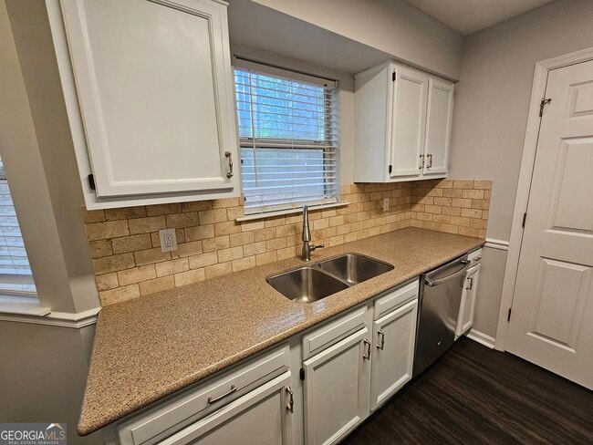 Foto del edificio - 40 Peachtree Way