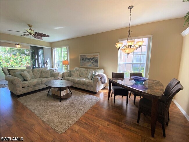 Foto del edificio - 3951 Windward Passage Cir