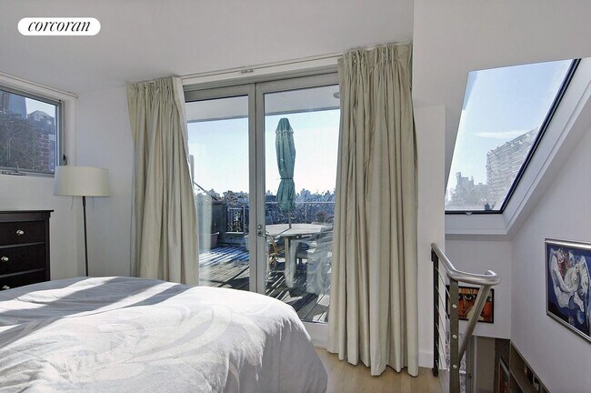 Foto del edificio - 518 E 11th St