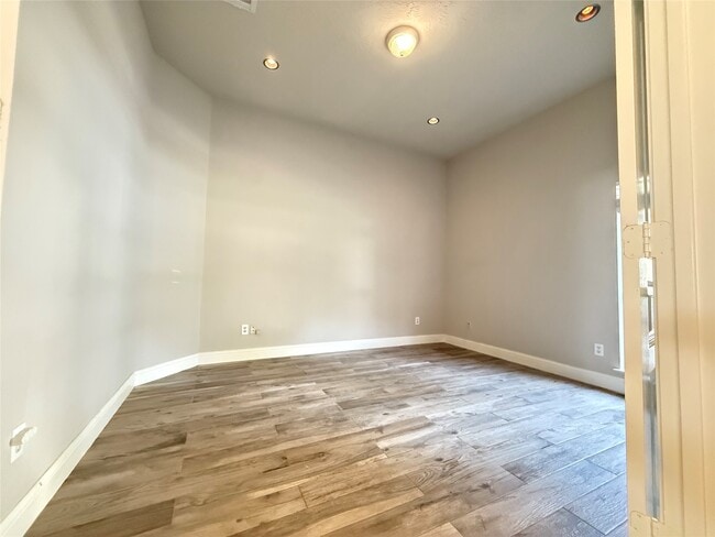 Building Photo - 13522 Schumann Trail