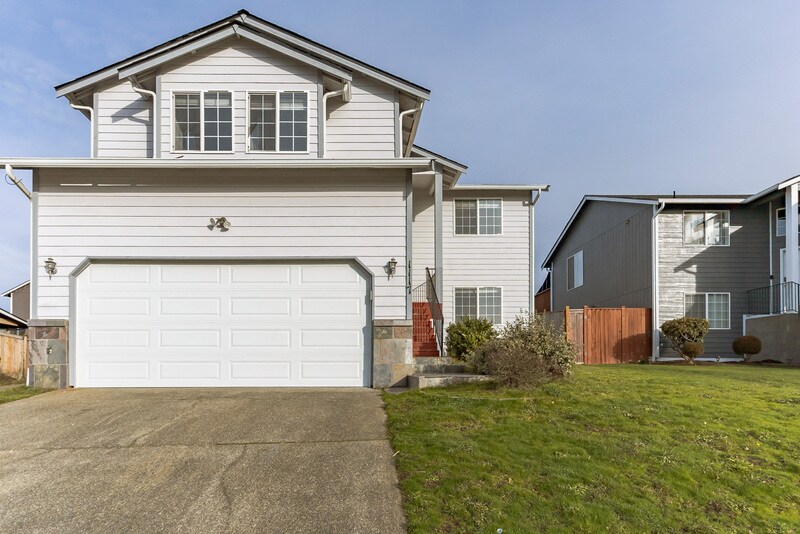 Foto principal - 1117 S 90th St Ct