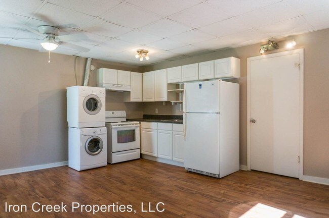 Building Photo - 1 br, 1 bath Apartment - 188 Edgewood Rd