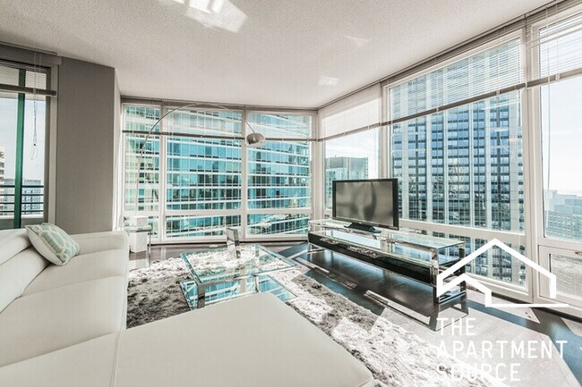 Foto del edificio - 345 E Ohio St