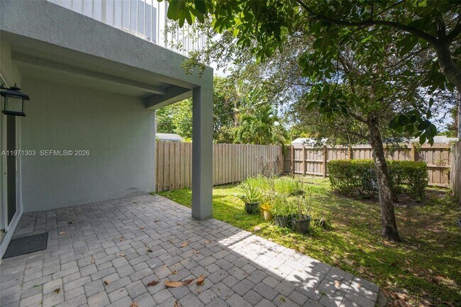 Foto del edificio - 619 SW 17th St