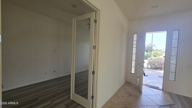 Foto del edificio - 3586 W Naomi Ln