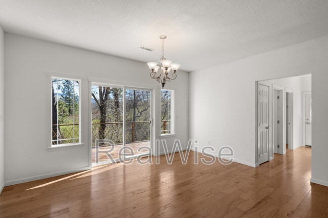 Foto del edificio - 6748 OR-66