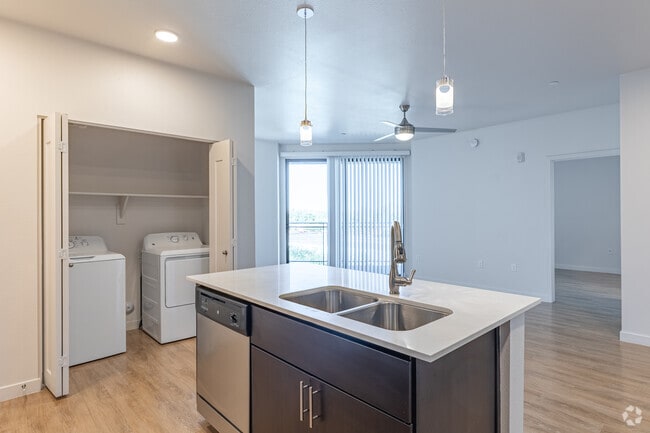 2BR-2BA-984SF-Camelback-Kitchen - View 32