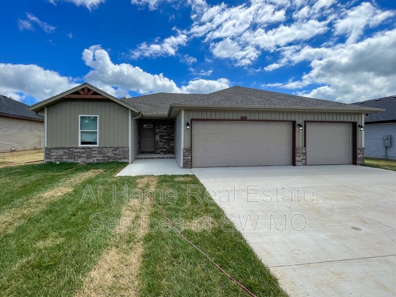 408 Rosalie, Strafford, MO 65757 House Rental in Strafford, MO