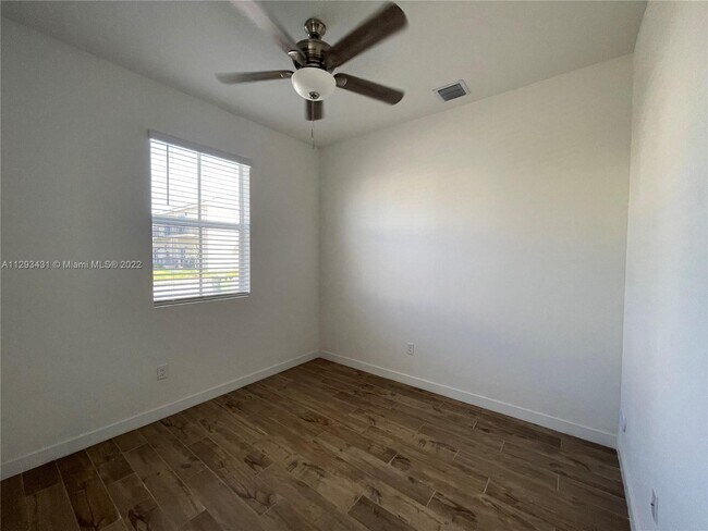 1784 SE 7th Ter - 4