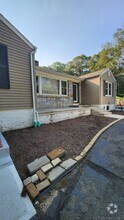 Building Photo - 44 Cedar Hill Rd