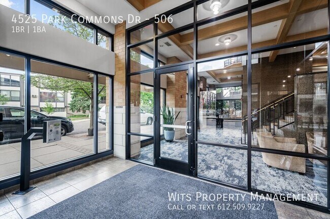 Foto del edificio - 4525 Park Commons Dr