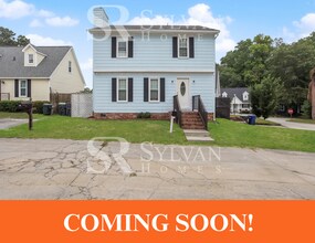 Building Photo - 17 Branch Cir